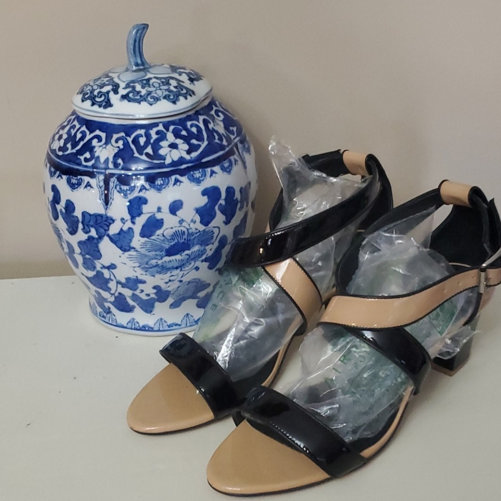 Shoes of Prey black & cream heels  size 42/12